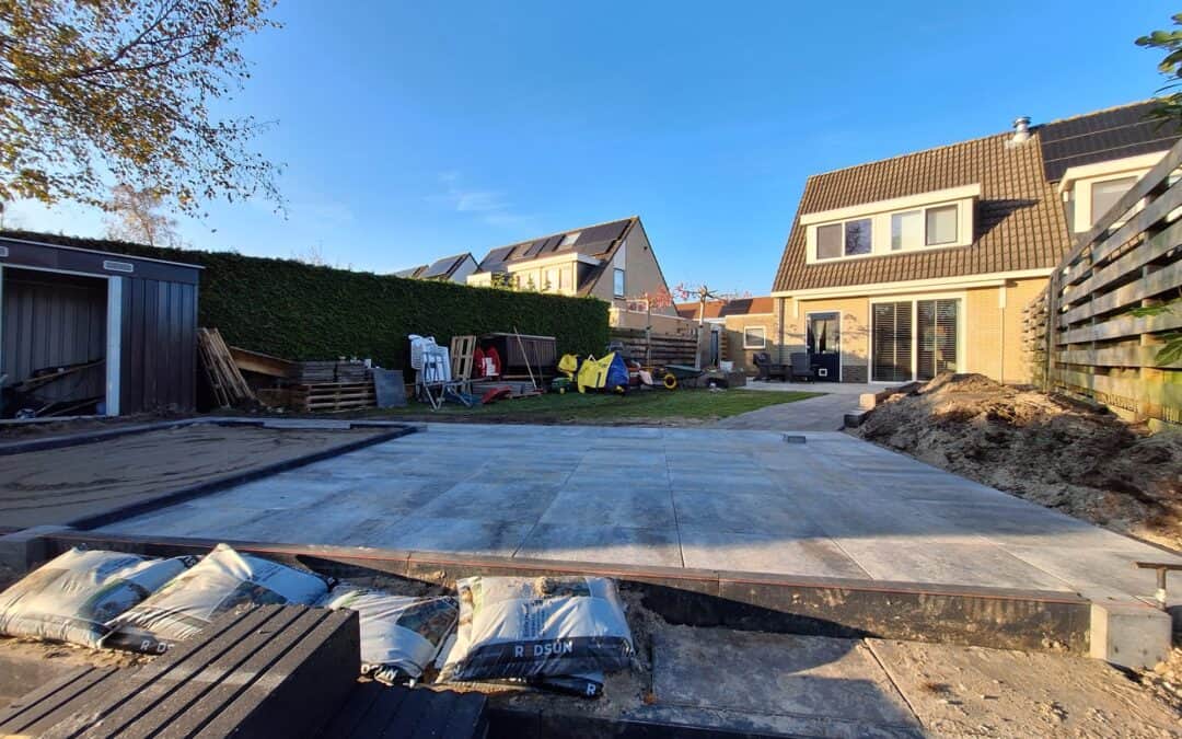 Heerenveen – bestrating tuin keramische tegels